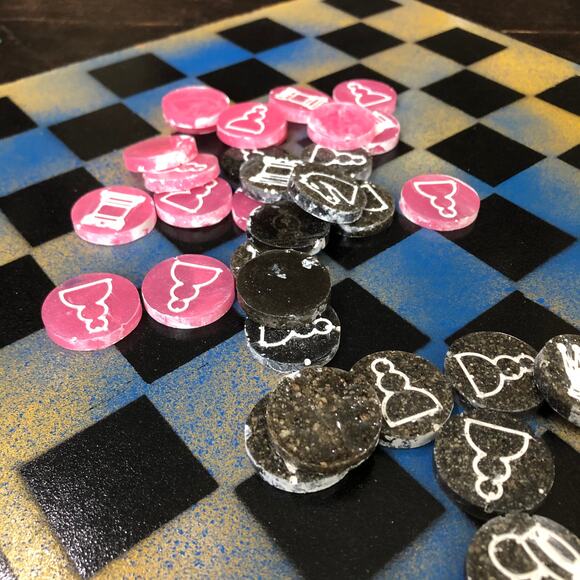 Painted Chess Set - Blu Yellow Mix (Pink Pieces) - Picture 5 of 10